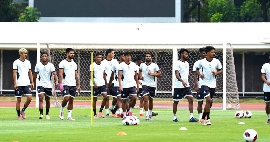 সিঙ্গাপুরের বিপক্ষে বাংলাদেশের একাদশে জামাল-শুকি