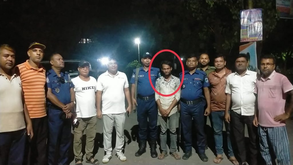 ইসলামী বিশ্ববিদ্যালয়ে এক চোর আটক, থানায় হস্তান্তর