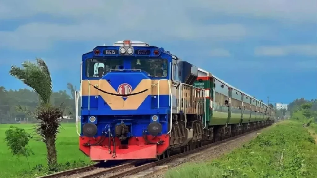 টিকিট না কেটে ট্রেনে যাত্রা, টাকা ও চিরকুট রেখে গেলেন যাত্রী