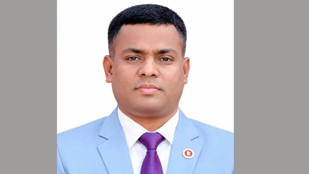 এমপির বক্তব্যে হাততালি, পরে নিজেকে ‘বিএনপি নেতা’ বললেন ইউএনও