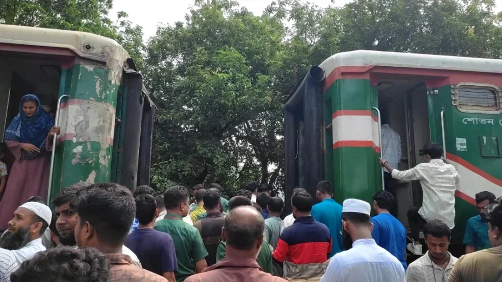 ময়মনসিংহে চলন্ত ট্রেনের হুক থেকে বগি বিচ্ছিন্ন