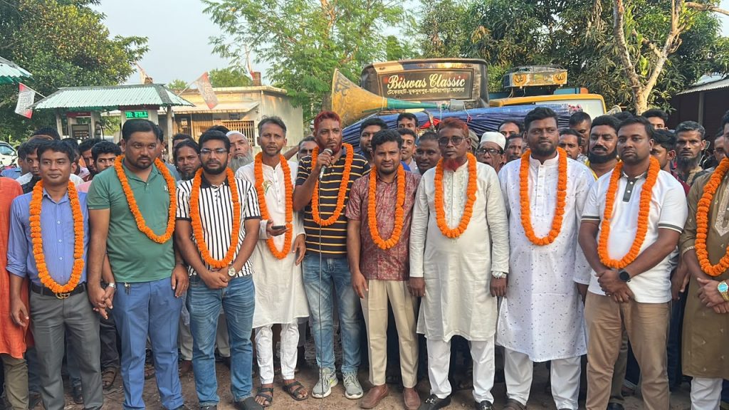 সালথায় ১৭ বছর পর যুবদলের নতুন কমিটি: মাদক-সন্ত্রাসমুক্ত সমাজ গড়ার প্রত্যয়ে আনন্দ মিছিল